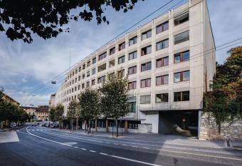 Neuch  tel City H  tel allows 18 year olds to book a room