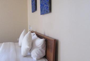 Coral House near Villa Bluu allows 18 year olds to book a room