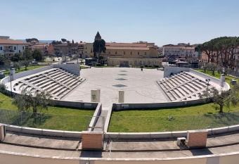 All Anfiteatro has Balcony rooms
