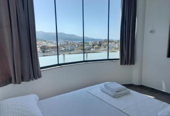 Vila Shehu has Balcony rooms