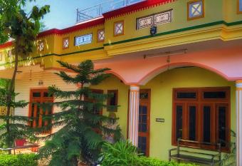 GHODELA NIWAS has Balcony rooms