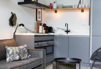 Hosted by Wendy prins willem 2 has Balcony rooms