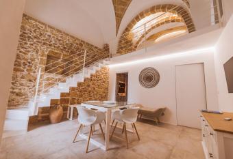 Don Fernando 1938 has rooms with a private hot tub