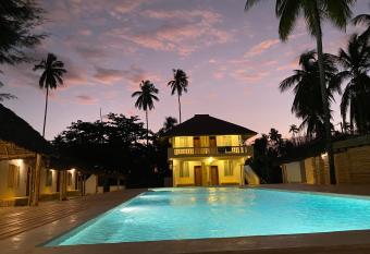 Mem Luxury Apartments and Hotel has Balcony rooms