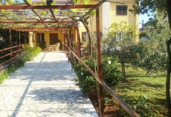 App Anita has Balcony rooms