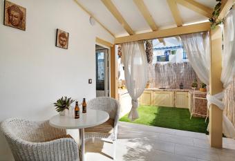 Isla Lobos has Balcony rooms