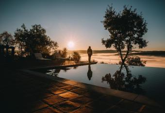 TheVagar Countryhouse has Balcony rooms