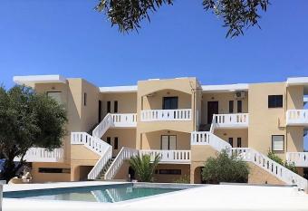 Emerald Apartments has Balcony rooms