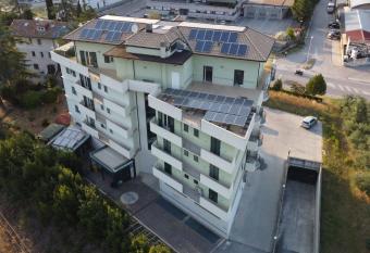 Hotel Clodi has Balcony rooms