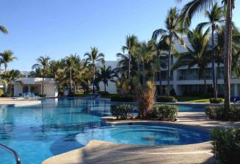 Luxury Apartment Mayan Lakes has Balcony rooms