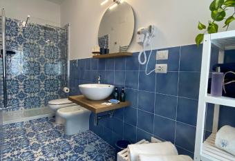 B&b Animo Mediterraneo has Balcony rooms