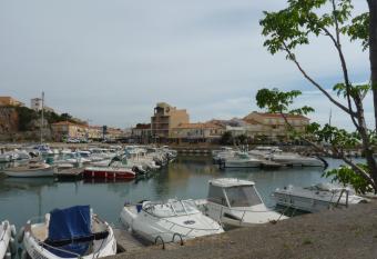 Charmant Studio, Les Go  lettes, Narbonne Plage allows 18 year olds to book a room
