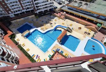 Appartement, MARESOL DA ROCHA SUN&POOL allows 18 year olds to book a room