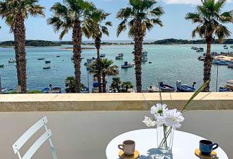 Casa Clementina Rooms vista mare has Balcony rooms