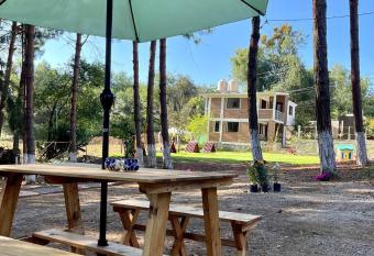 El descanso casa-hotel Zacatl  n has Balcony rooms