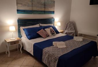 L Ancora Blu has Balcony rooms