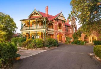 Langley Estate, Bendigo has Balcony rooms