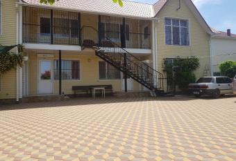 Silver Laguna has Balcony rooms