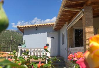 Milos Apartments has Balcony rooms
