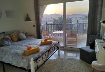 Villa 9 Oasis allows 18 year olds to book a room