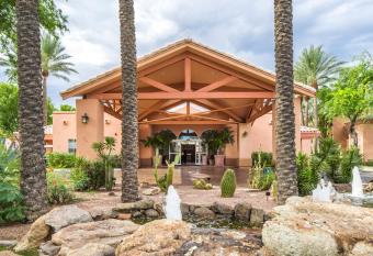 Hilton Vacation Club Scottsdale Villa Mirage has Balcony rooms