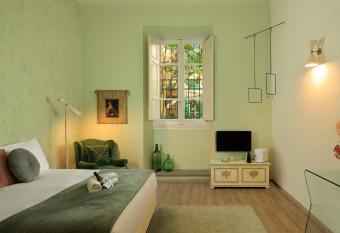 The Magnificent Maison du Charme allows 18 year olds to book a room