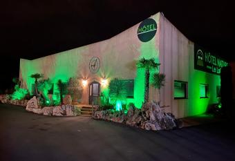 HOTEL NATURE LE LOFT has Balcony rooms