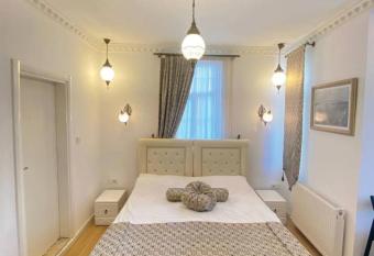 Shima House has Balcony rooms