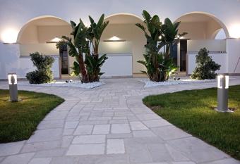 Saman   Superior Room allows 18 year olds to book a room