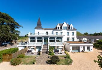 Hotel Restaurant Spa du Tumulus Carnac has Balcony rooms