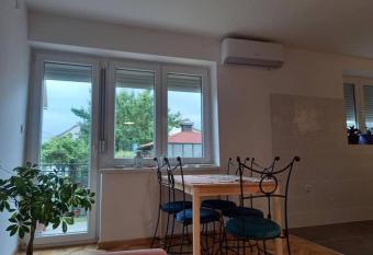 Apartman Sti  anka allows 18 year olds to book a room