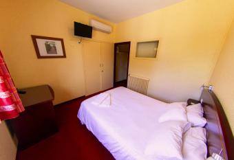 LE CHILL has Balcony rooms