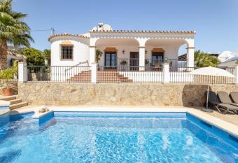 Villa Natalia has Balcony rooms