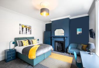 BrickSage Rooms, King s Lynn South Gate allows 18 year olds to book a room