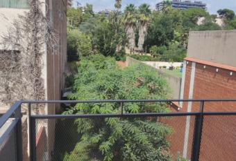 Apartment close to the beach with free parking has Balcony rooms