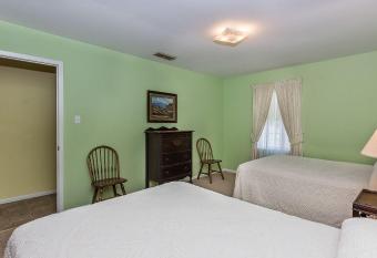 Oma's House allows 18 year olds to book a room