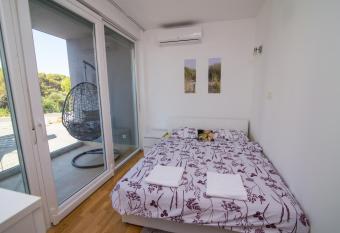 Biljan 4-star apartment has Balcony rooms