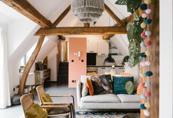 Appartement le Grenier in hoeve tussen Bilzen en Maastricht allows 18 year olds to book a room