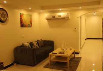                                                           has rooms with a private hot tub