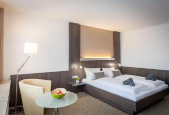 Hotel Frankenland allows 18 year olds to book a room