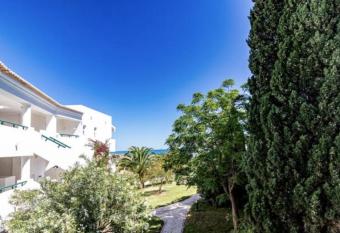 Farol House has Balcony rooms