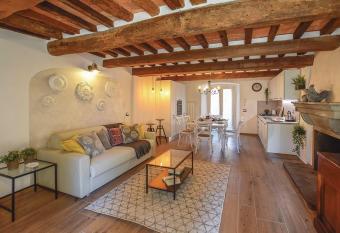 Il Nido nel Borgo Casa Vacanze has Balcony rooms