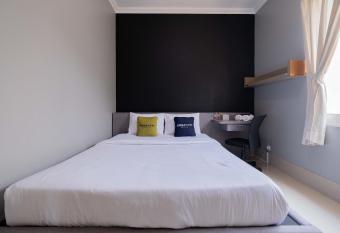 Urbanview Hotel Stariez Karawaci Tangerang by RedDoorz allows 18 year olds to book a room