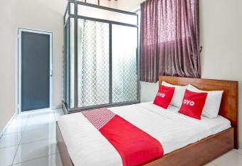 OYO 90517 Homestay Wonosobo Asri allows 18 year olds to book a room