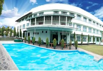 Hotel ayong Linggarjati Kuningan Mitra RedDoorz allows 18 year olds to book a room