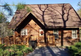 Bear's Lair has Balcony rooms