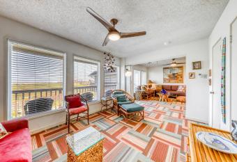 Holiday Beach Dunes has Balcony rooms