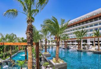 Amanti, MadeForTwo Hotels - Ayia Napa allows 18 year olds to book a room