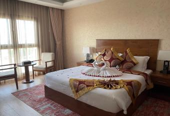 Alsahwa Hotel allows 18 year olds to book a room