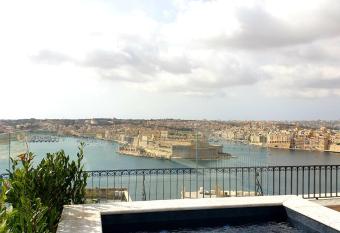 The Gomerino Hotel allows 18 year olds to book a room